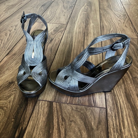 Carlos Santana Chord Pewter Sandal - Picture 2 of 10